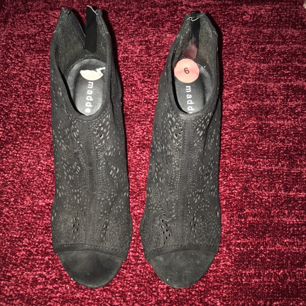 Madden Girl black heel